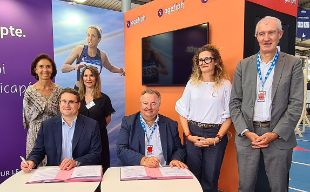 De gauche à droite : Nathalie Thibivilliers, Fabien Gillen,  Christelle Breton, Christophe Roth, Peggy Montero, Didier Eyssartier